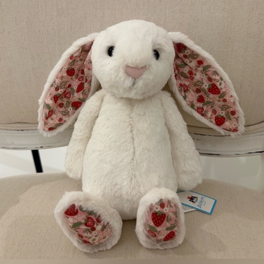 Jellycat NWT Blossom Cream Bunny 'Berry'. RARE. Medium 12” Authentic